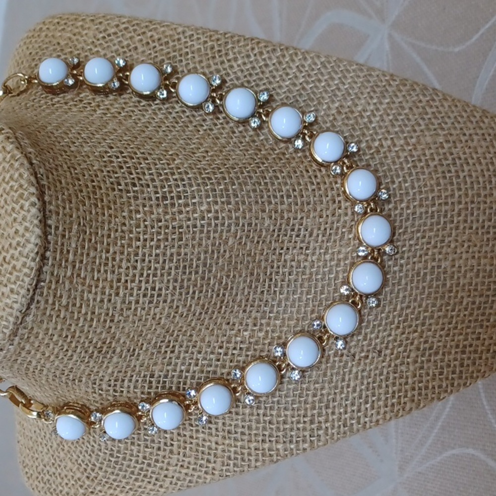 Vintage Crystal, Gold Link Necklace!